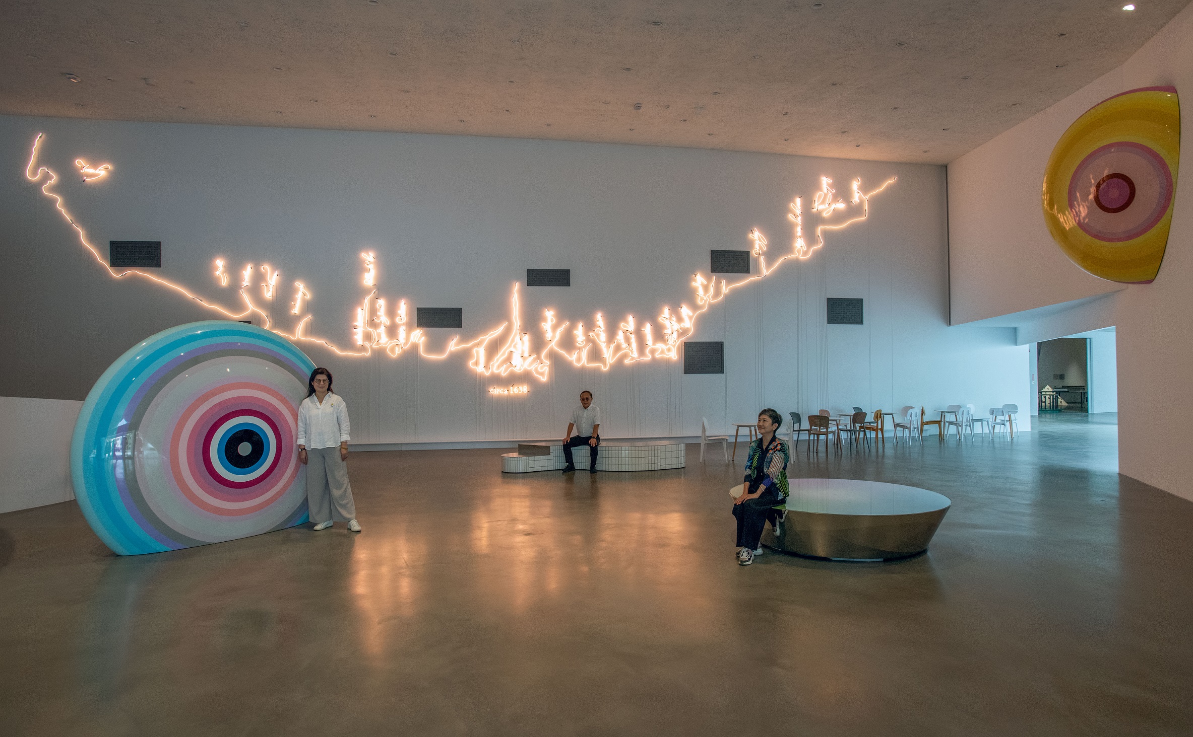 高雄內惟藝術中心以觀賞設計打造美學新體驗 陳其邁：歡迎入「內」 作伙來坐！