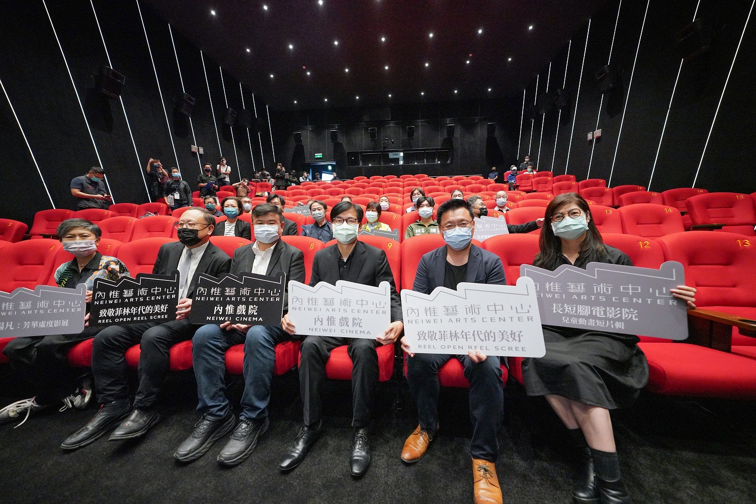 高雄內惟藝術中心即起試營運 內惟人享好禮 陳其邁迎首日觀眾：縫合城市紋理 藝術成為高雄日常